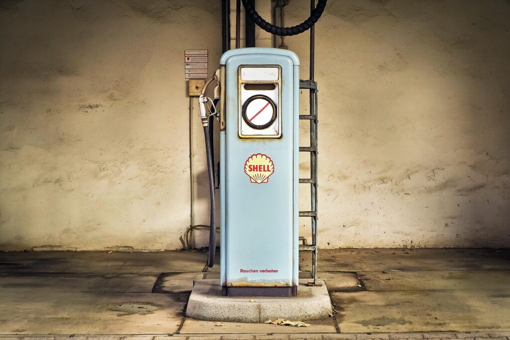 India Witnesses Surge in Petrol and Diesel Consumption During July Amid Deficient Monsoons