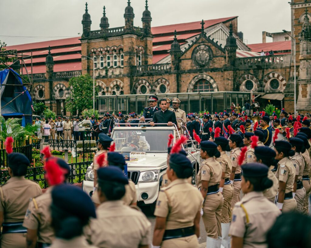 Mumbai Police Arrest Four Individuals in Connection with Massive 30 Crore Ponzi Scheme