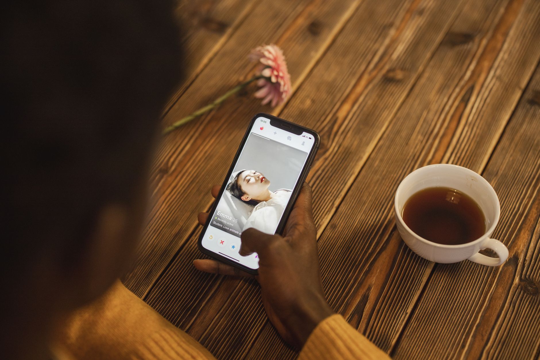 Navigating Romance in the Age of Artificial Intelligence: Boundaries and Best Practices