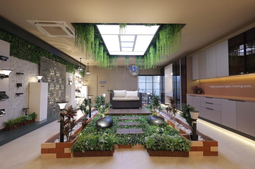 Signify Unveils India's Largest Philips Smart Light Hub; Strengthens its Premium Retail Footprint