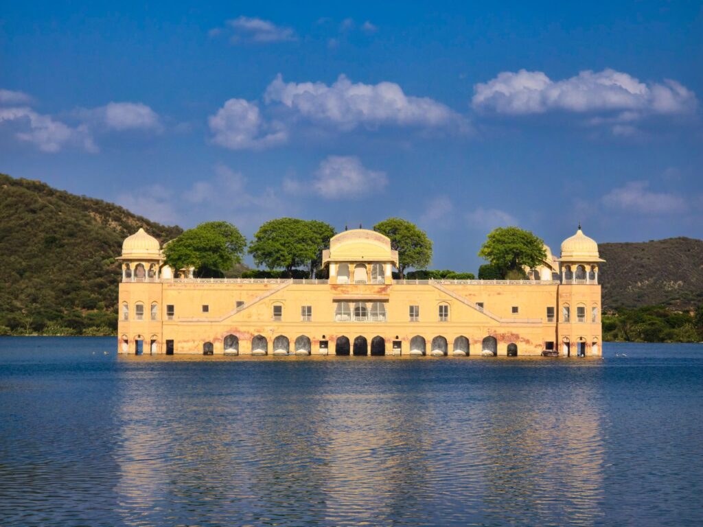 Scenic view of the iconic Jal Mahal palace on Man Sagar Lake in Jaipur, India.